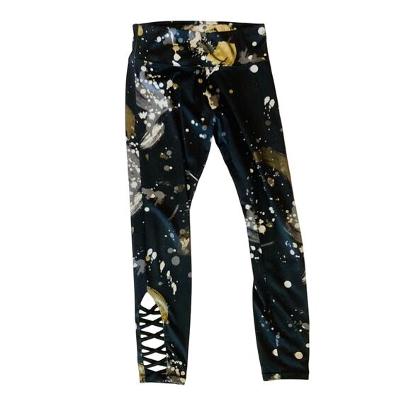 J Sport Patterned Lace-Up Full-Length Leggings - Picture 2 of 7